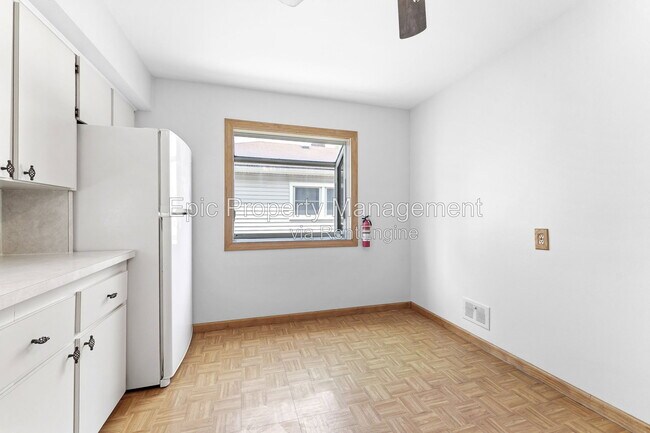 Foto del edificio - 2119 Moran Ave