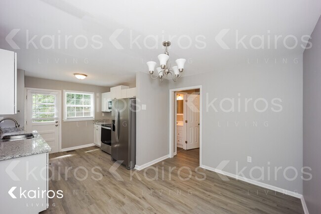 Foto del edificio - 353 Westside School Rd.