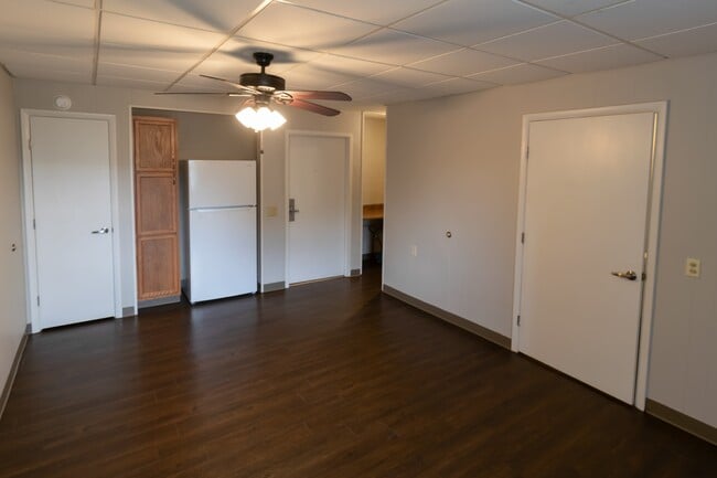 Building Photo - Ridgeview Apartments