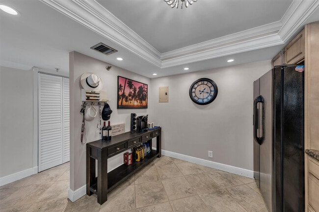 Building Photo - 2900 NE 14th Street Causeway