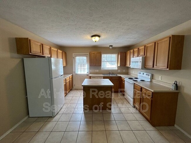 Building Photo - 1017 N 25th St