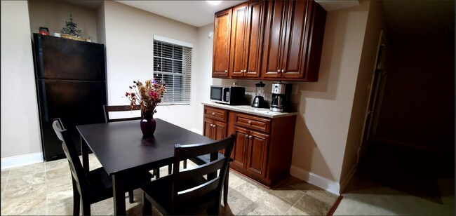 Foto del edificio - 15217 Lions Den Rd