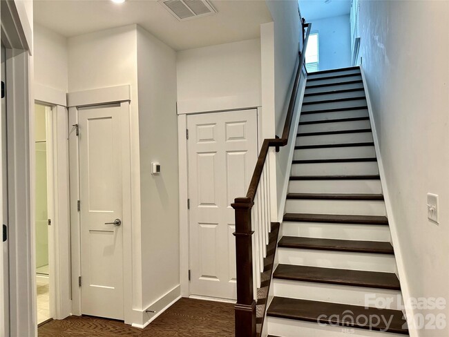 Building Photo - 5013 Sovereignty Ct