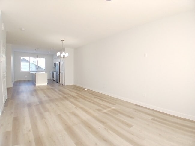 Building Photo - 5118 Kinney Wy SW