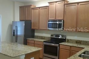 Building Photo - 14879 Evergreen Oak Loop