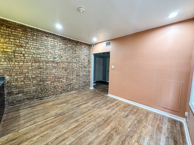 Foto del edificio - 7926 S Luella Ave