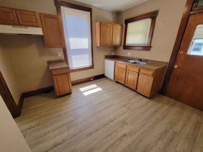 Foto del edificio - 711 Cleveland Ave 3BR/1BA (Hamilton)