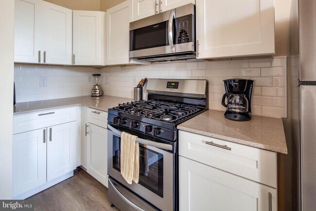 Foto del edificio - 4245 Ogden St