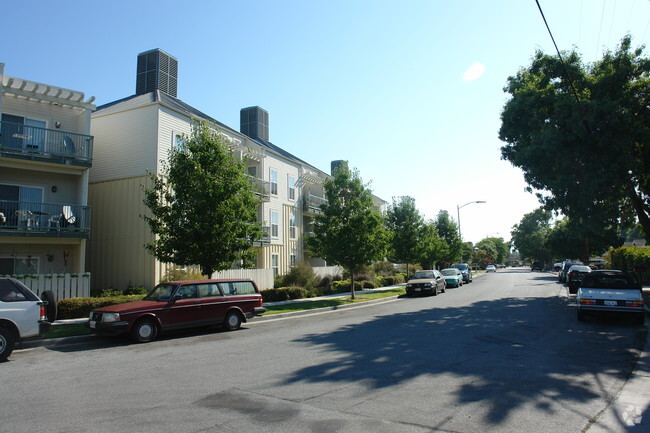 Building Photo - Craig Gardens Senior Housing