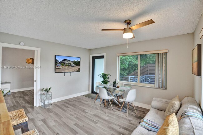 Foto del edificio - 335 SW 20th St