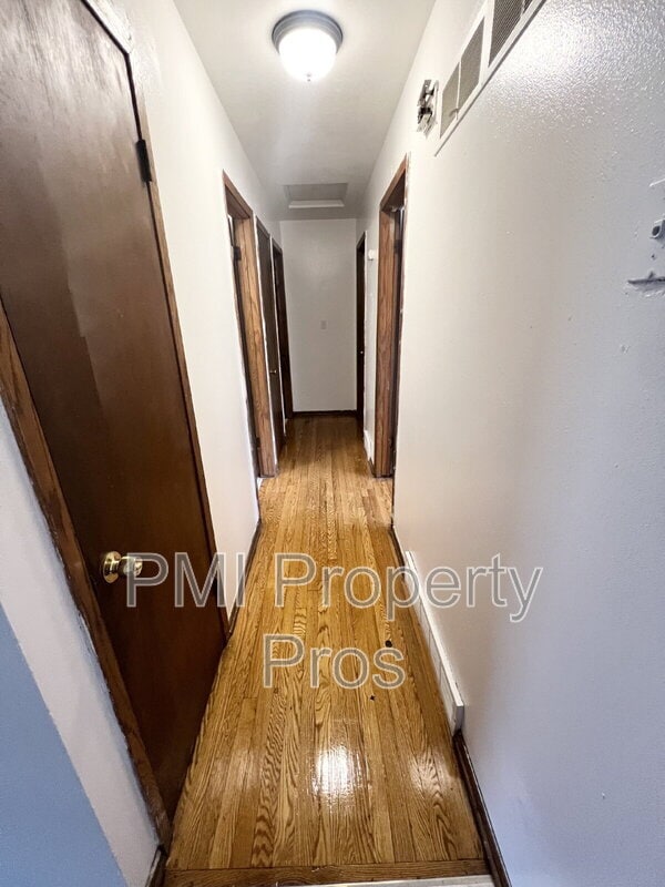 Building Photo - 5817 N 76th St