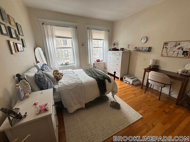 Foto del edificio - 191 Winthrop Rd