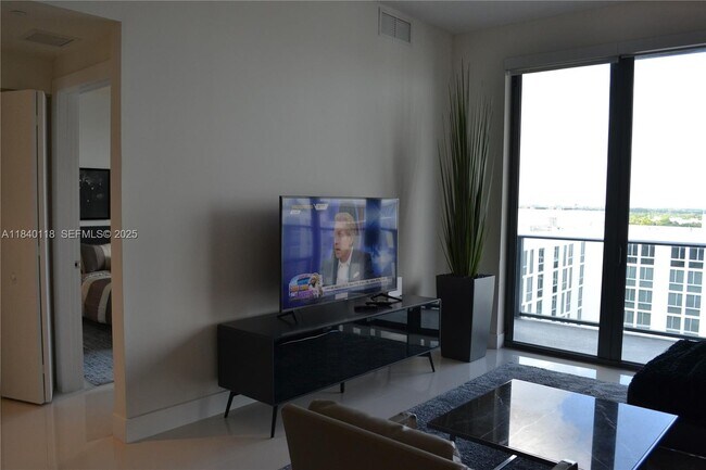 Foto del edificio - 2960 NE 207th St