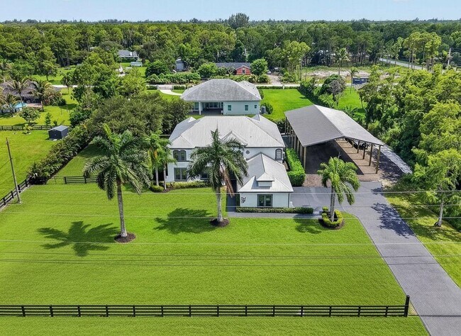 Foto del edificio - 17394 Orange Blvd