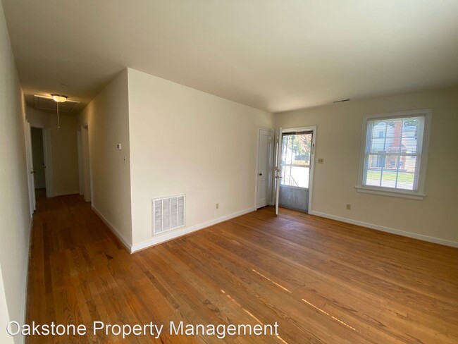 Foto del edificio - 3 br, 1 bath House - 401 W. Read Street