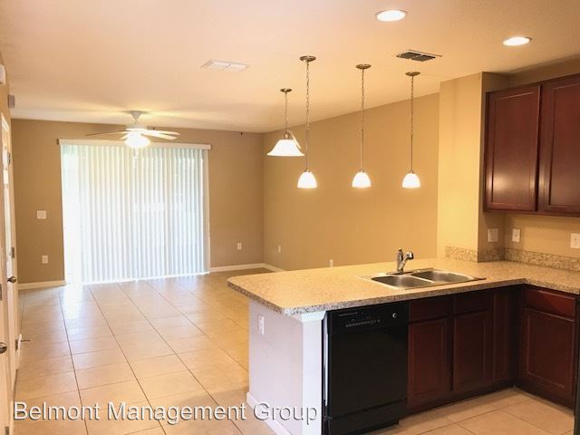 Building Photo - 1551 Chelsea Dr