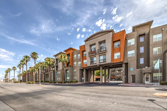 Building Photo - Lofts at 7100