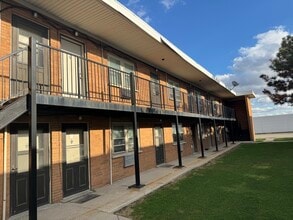 Building Photo - 5508 W 55th St