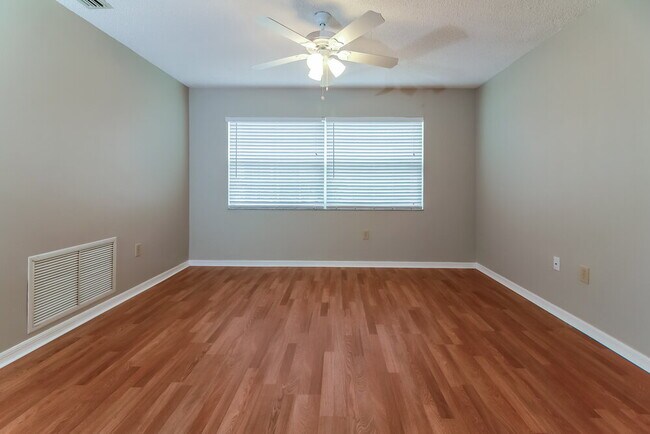 Building Photo - 4210 NW 53rd Ct