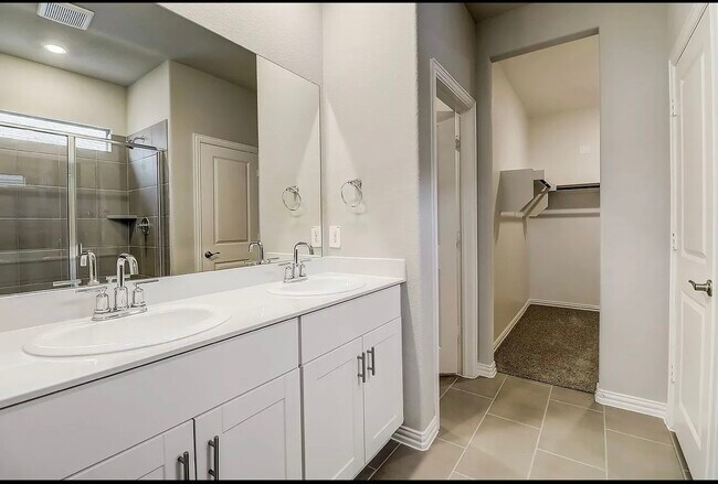 Building Photo - 3907 Marble Fls Dr