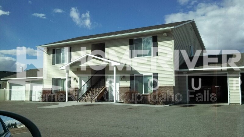 Foto del edificio - 3358 Briar Creek Ln