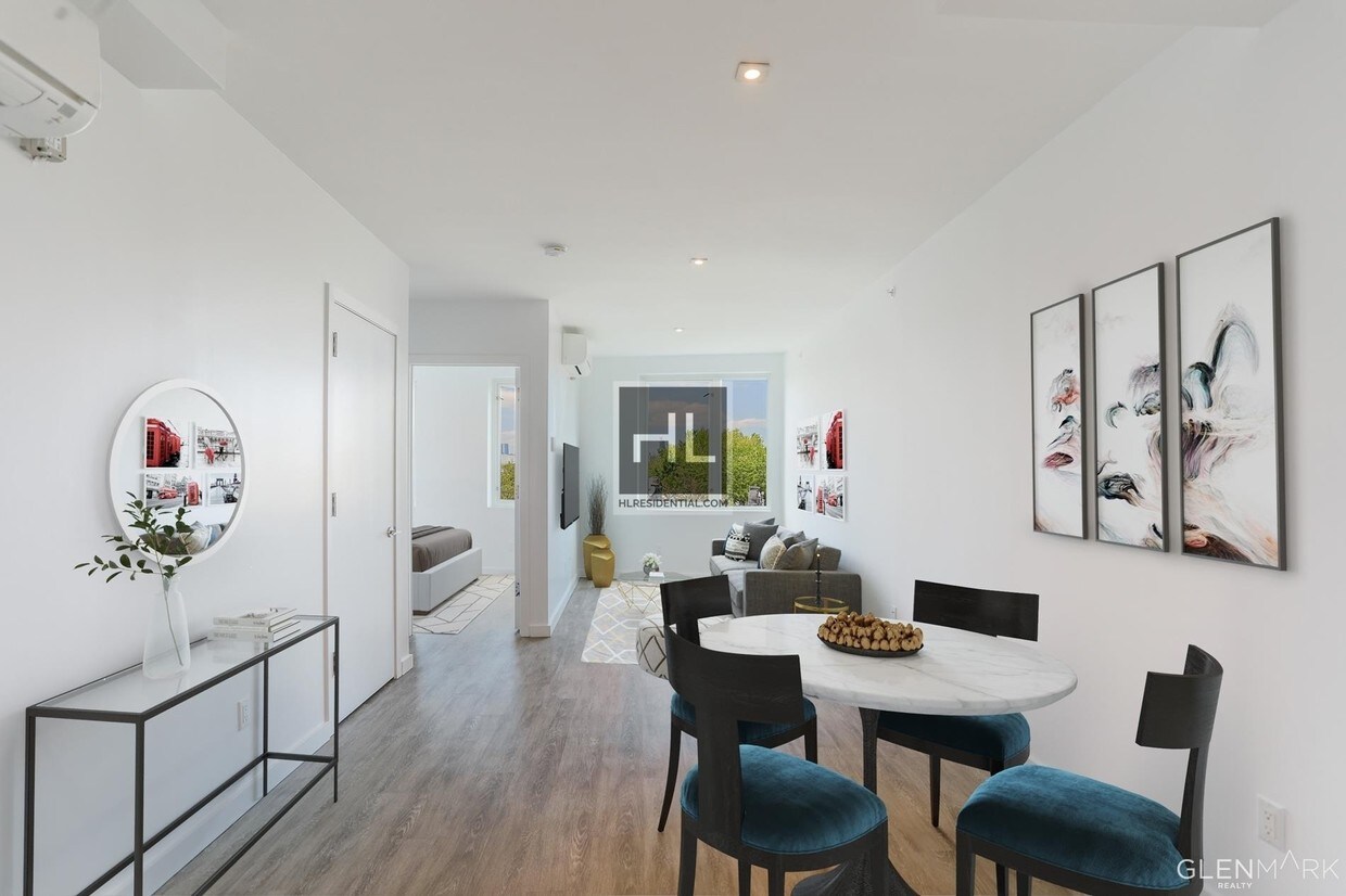 Primary Photo - Sunny 1 Bedroom Apartment In Ft. Greene