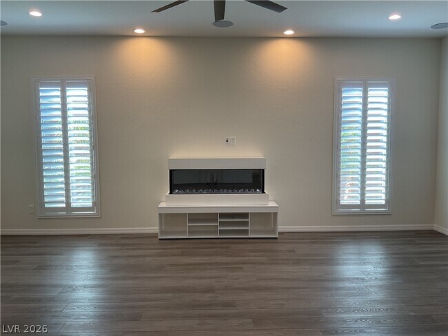 Foto del edificio - 80 Strada Caruso