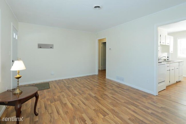 Building Photo - 2 br, 1 bath House - 920 Sunnock Ave