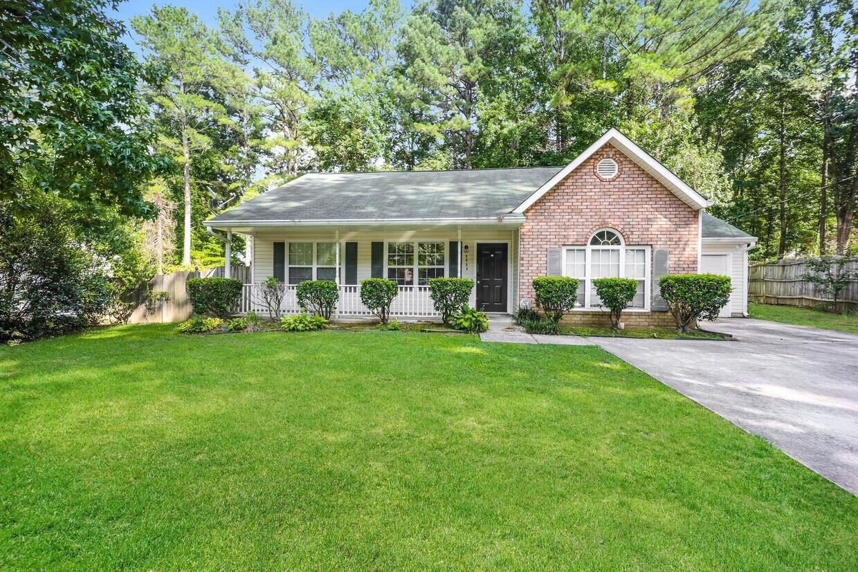 8550 Garvey Dr, Fairburn, GA 30213 House Rental in Fairburn, GA