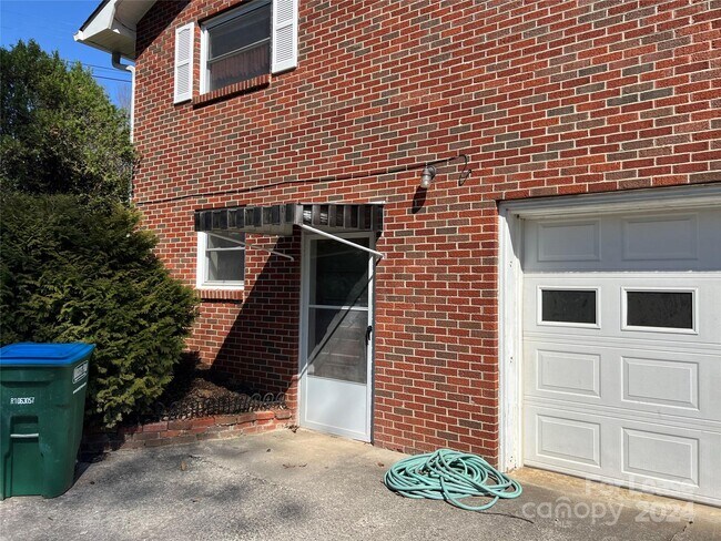 Foto del edificio - 67 Monte Vis Ter