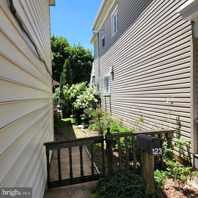 2 W Main St, Westminster, MD 21157 House Rental in Westminster, MD