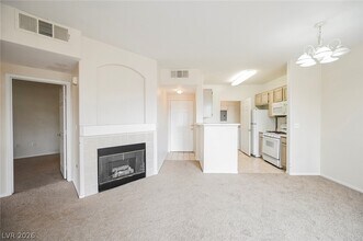 Building Photo - 7107 S Durango Dr