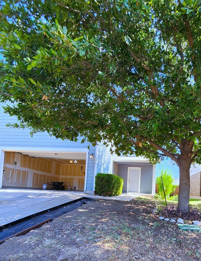 2 Car Garage, Front Tree - 7412 Cedar Edge Dr