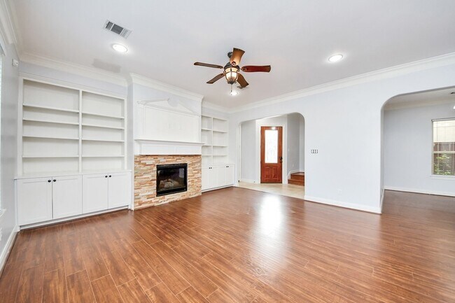 Foto del edificio - 11045 Upland Forest Dr