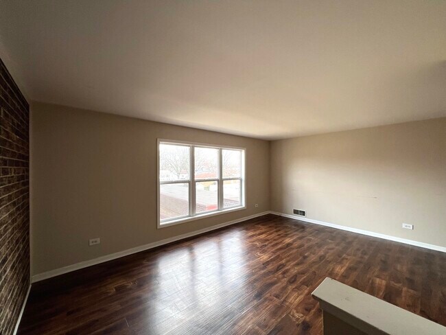 Foto del edificio - 18515 Harwood Ave