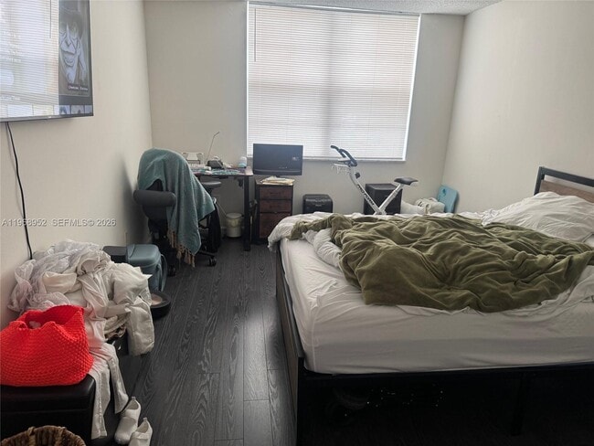 Building Photo - 492 NW 165th St