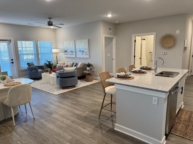 Building Photo - Tailor Apartments