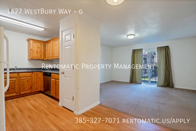 Building Photo - 1627 Westbury Way