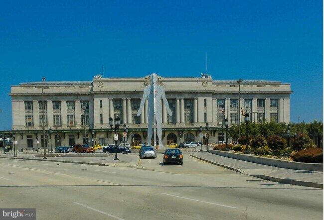 Foto del edificio - 1209 N Charles St