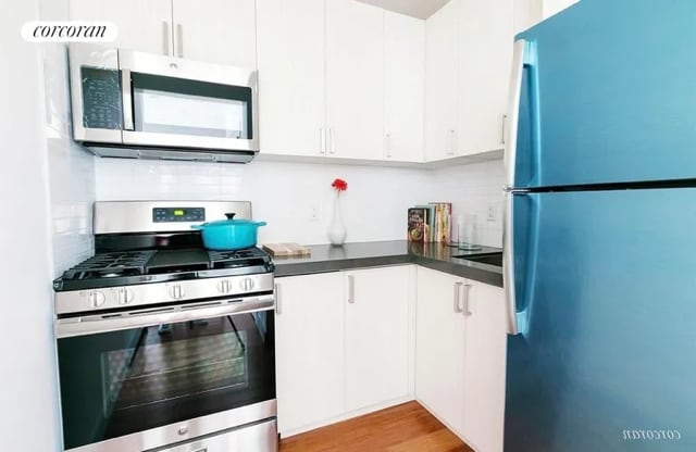 Building Photo - 4907 4th Ave