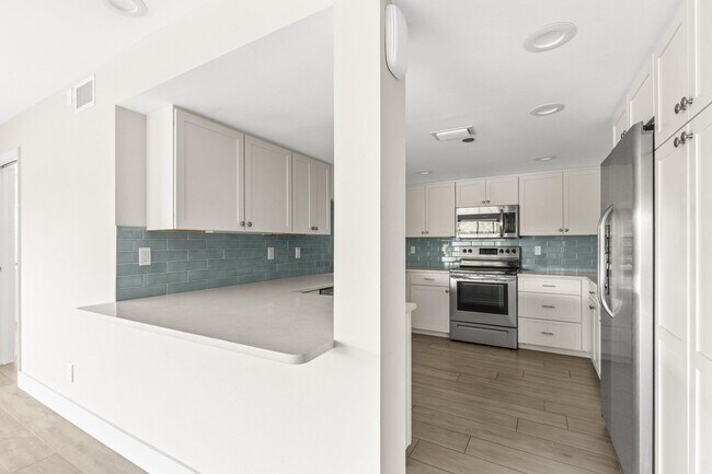 Building Photo - 343 Oak Harbour Dr