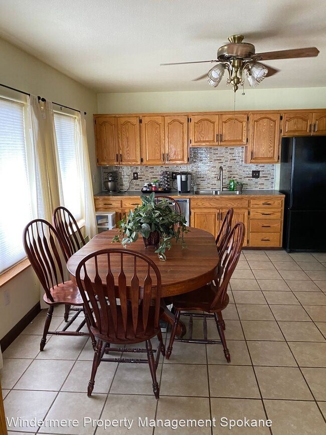 5 br, 2.5 bath House 2324 W Everett Ave House for Rent in Spokane, WA