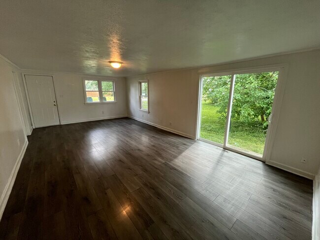 Foto del edificio - 212 E Andover Ave