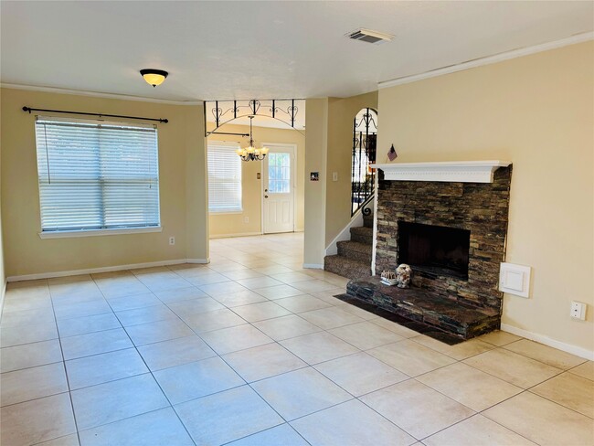 Building Photo - 14634 Taymouth Dr