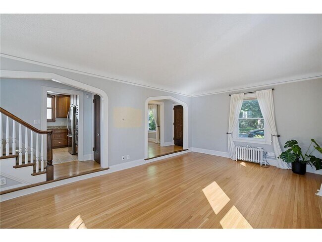Foto del edificio - 4616 Ewing Ave S