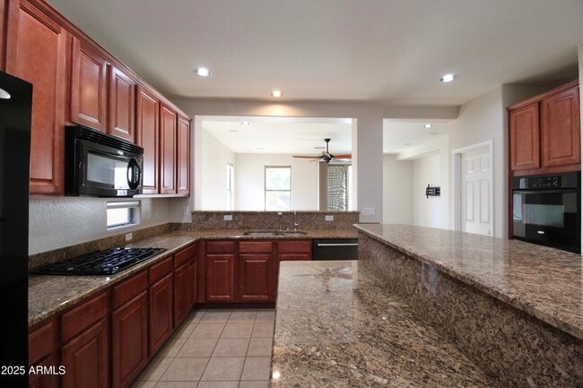 Foto del edificio - 22310 E Creekside Ct