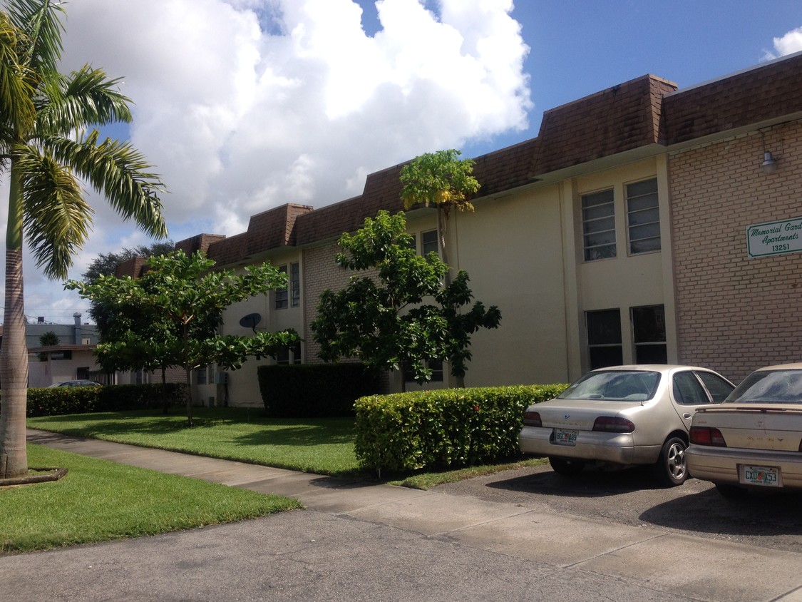 Primary Photo - Memorial Garden Apartments