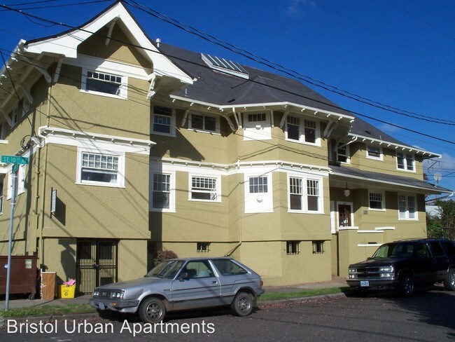 Building Photo - 2129 SE 10th Ave