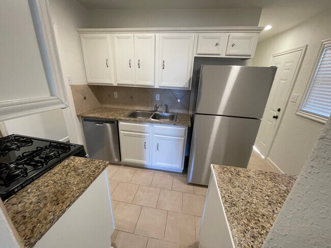 Foto del edificio - 1606 W Hollywood Ave