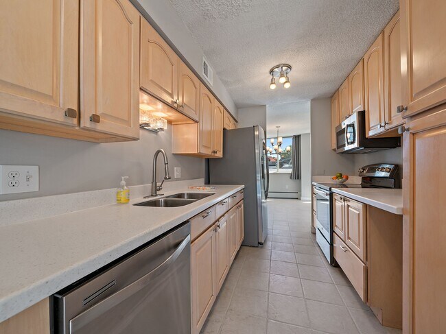 Foto del edificio - 740 N Pearl St